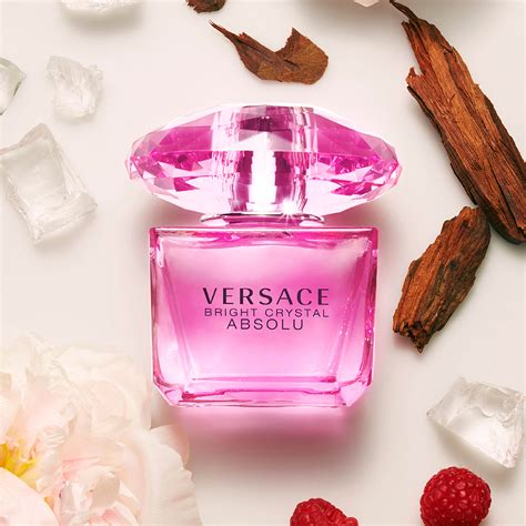 notes of versace bright crystal|versace bright crystal smell like.